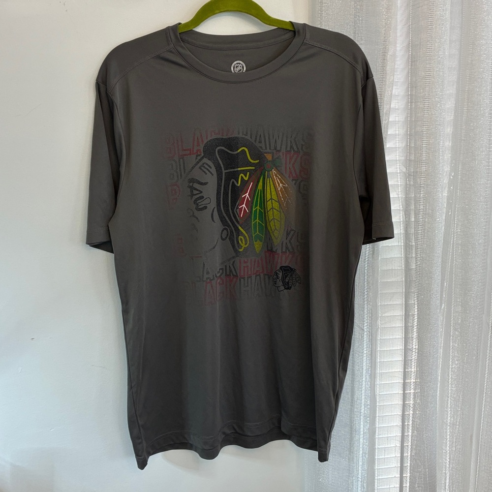 Official Licensed NHL Gray Chicago Blackhawks Short Sleeve Tee Worn 1x Size L